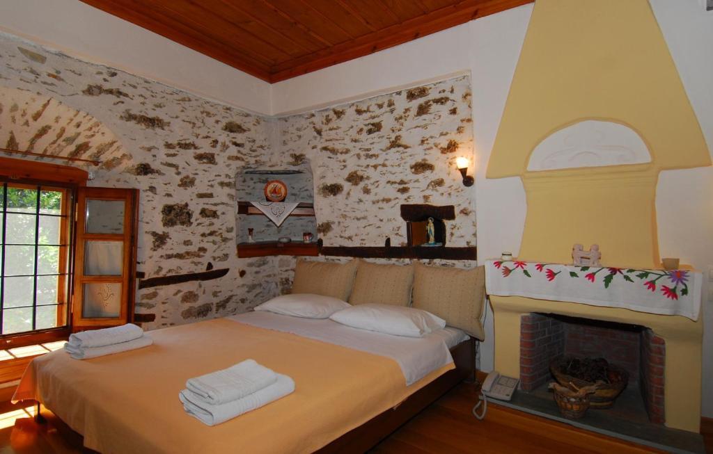 Archontiko Iatridis Hotel Mouresi Phòng bức ảnh