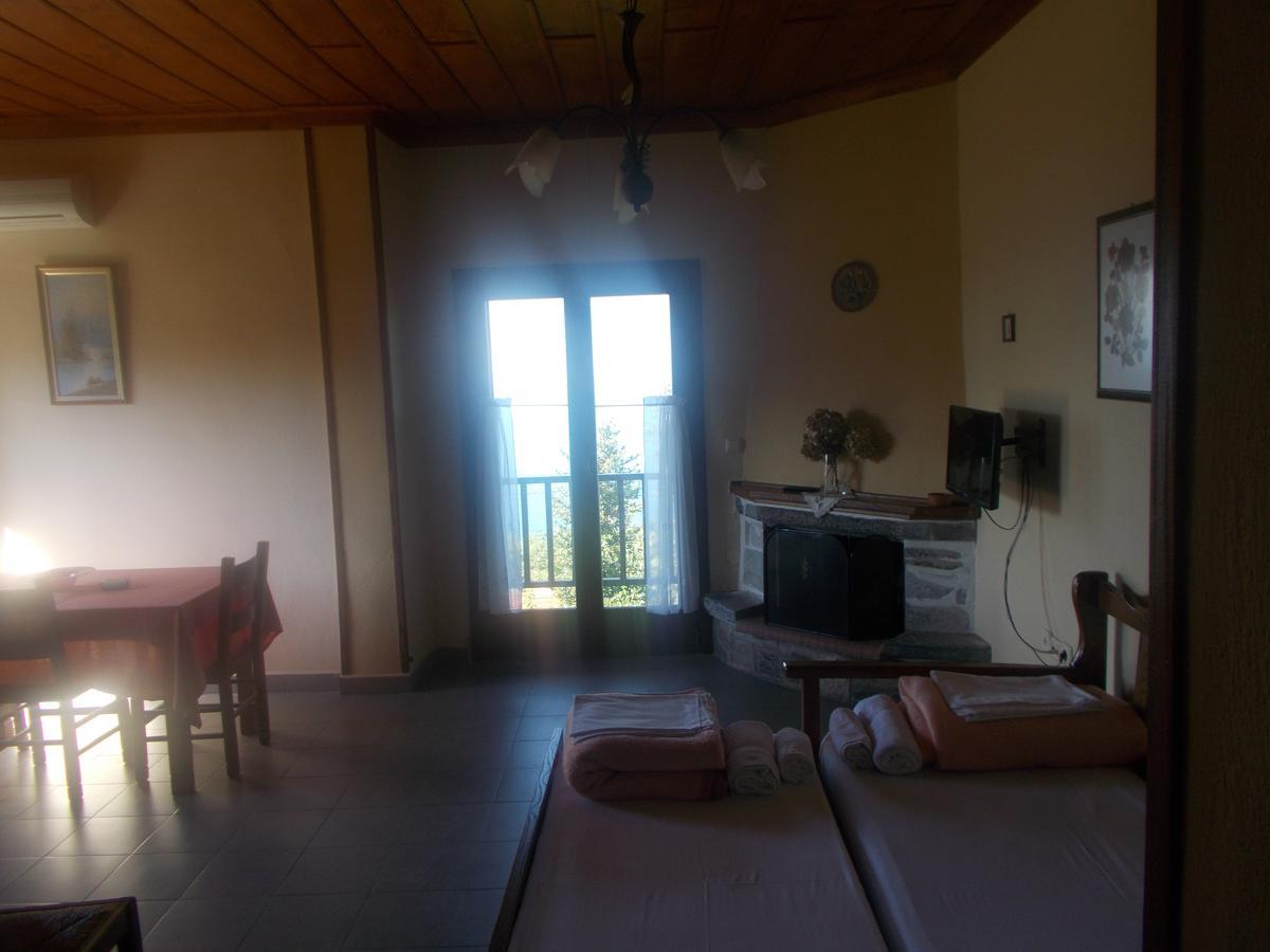 Archontiko Iatridis Hotel Mouresi Ngoại thất bức ảnh